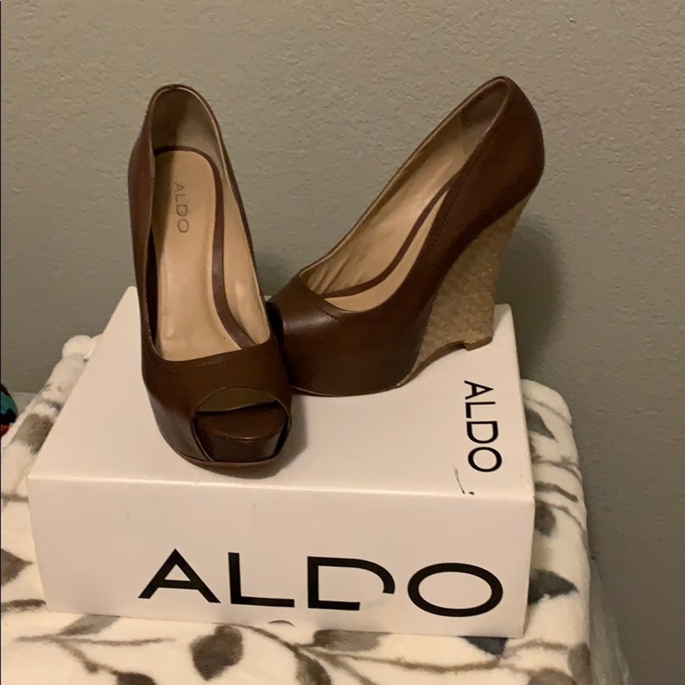 Aldo wedges